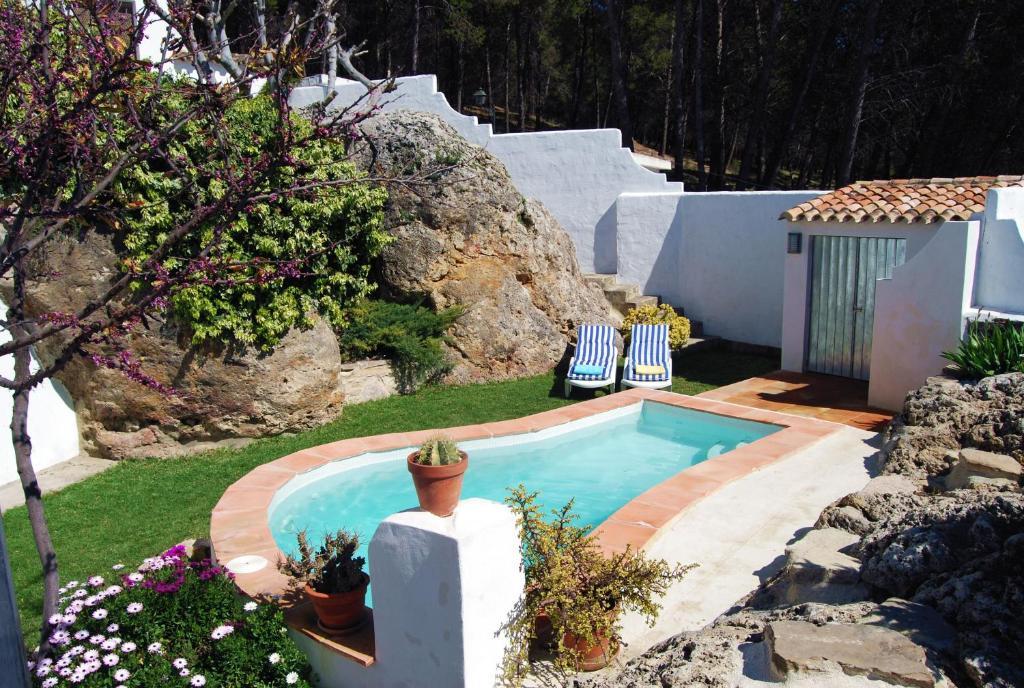 Villa La Roca - A Fusion Of Modern And Typical Andalucian Architecture Montecorto Exterior photo